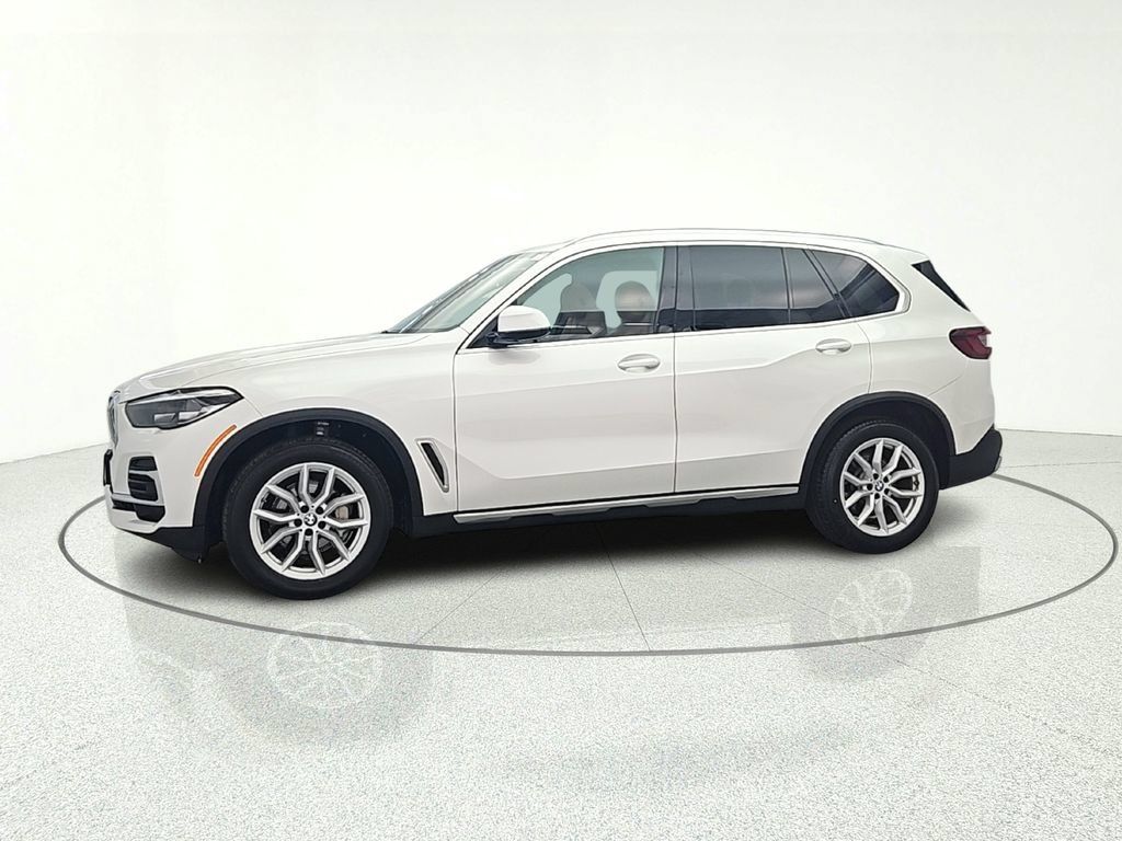 Used 2022 BMW X5 xDrive40i w/ Premium Package AWD/4WD image 4