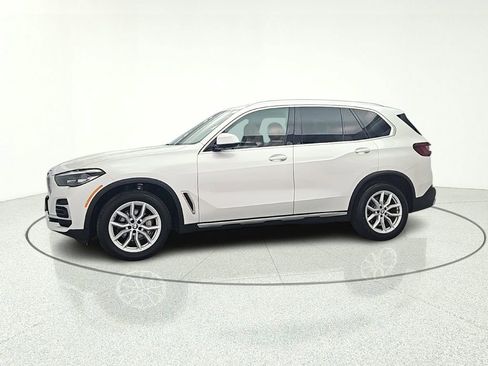 Used 2022 BMW X5 xDrive40i w/ Premium Package AWD/4WD image 4