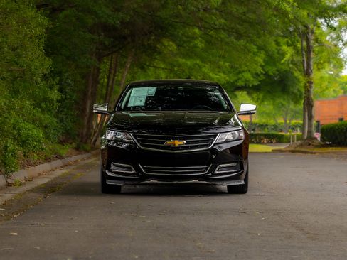 Used 2019 Chevrolet Impala Premier FWD image 34