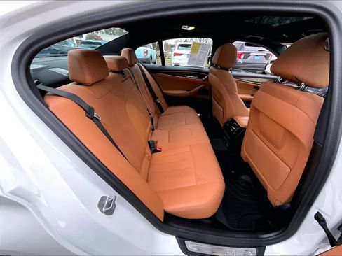 Used 2023 BMW 530i xDrive w/ Premium Package image 16