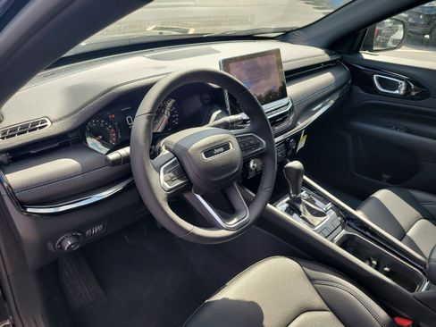 New 2026 Jeep Compass Limited image 14