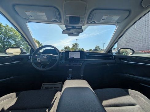 Used 2025 Toyota Camry LE FWD image 22