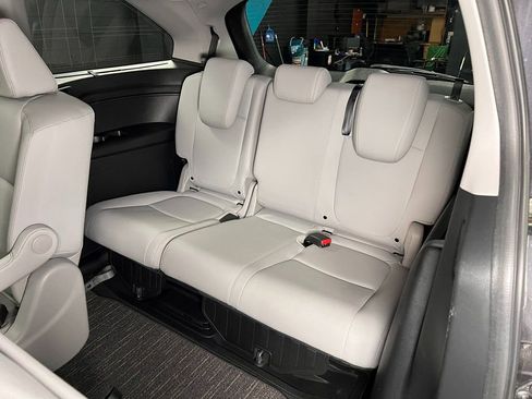 Used 2024 Honda Odyssey Touring image 16