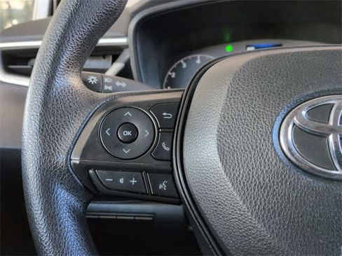 Used 2023 Toyota Corolla LE image 24