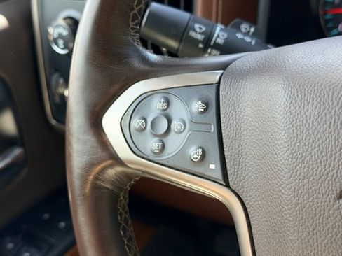 Used 2018 Chevrolet Silverado 1500 High Country AWD/4WD image 10