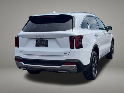 Used 2024 Kia Sorento S AWD/4WD image 5