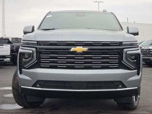 New 2026 Chevrolet Suburban High Country image 24
