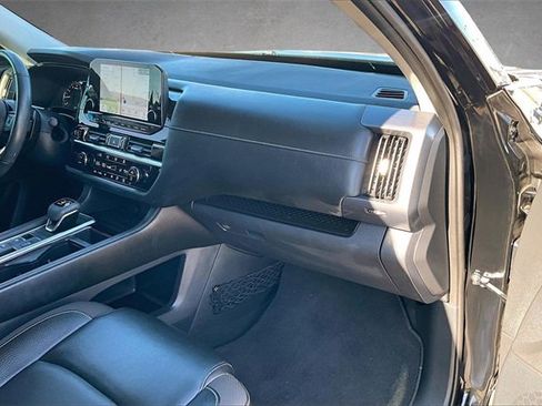 Used 2023 Nissan Pathfinder SL w/ Lighting Package (N92) image 15