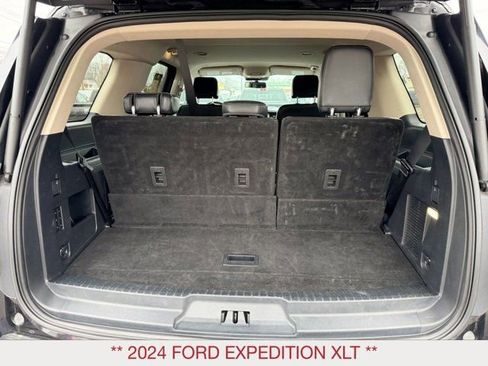 Used 2024 Ford Expedition XLT image 17
