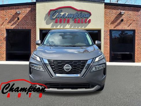 Used 2021 Nissan Rogue SV FWD image 11