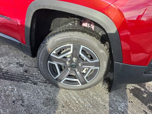 New 2026 Jeep Cherokee Limited image 25