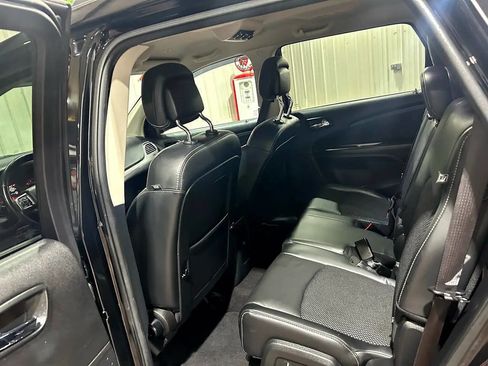 Used 2019 Dodge Journey Crossroad w/ Navigation Group image 18