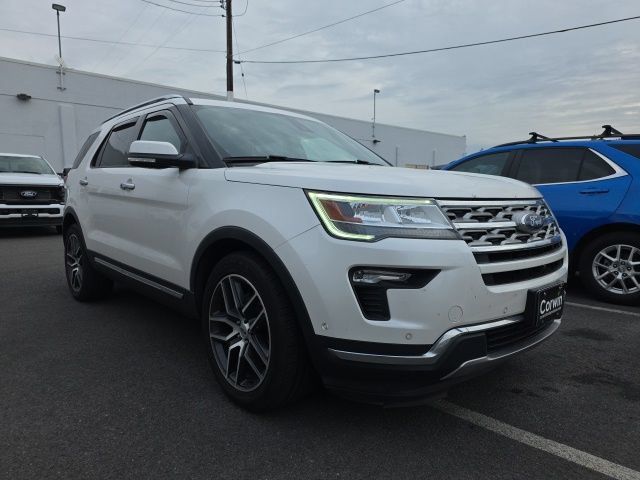 Used 2018 Ford Explorer Limited w/ Equipment Group 301A AWD/4WD image 2