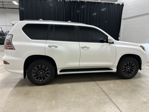 Certified 2023 Lexus GX 460 Premium w/ Premium Package AWD/4WD image 12