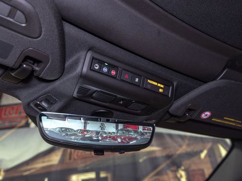 Used 2023 Chevrolet Corvette Z06 w/ Z07 Performance Package image 21