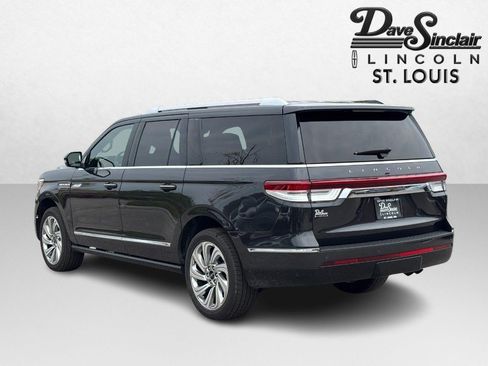 Used 2024 Lincoln Navigator L Reserve AWD/4WD image 5