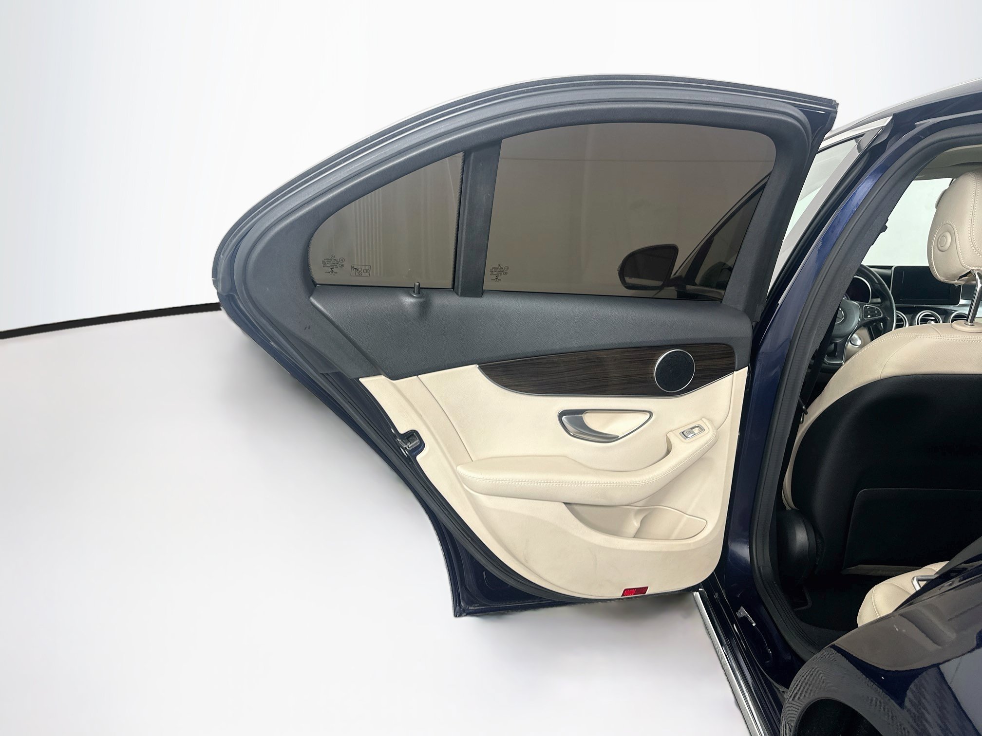 Used 2017 Mercedes-Benz C 300 Sedan image 27