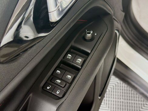Used 2025 Jeep Compass Trailhawk AWD/4WD image 22