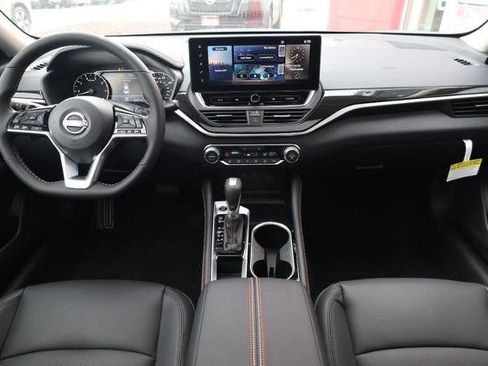 New 2025 Nissan Altima 2.5 SR w/ SR Premium Package image 22