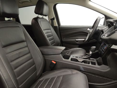 Used 2017 Ford Escape Titanium image 21