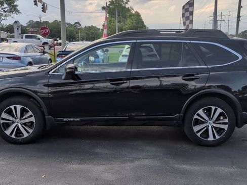 Used 2019 Subaru Outback 2.5i Limited AWD/4WD image 5