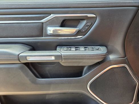 Used 2023 RAM 1500 Laramie AWD/4WD image 12
