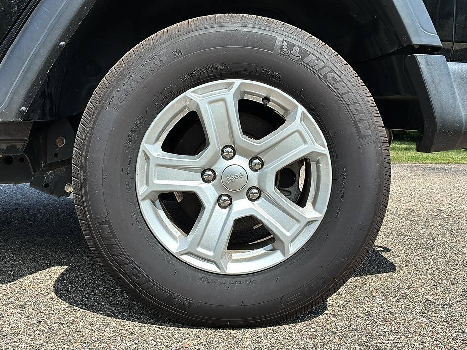 Used 2020 Jeep Wrangler Unlimited Sport S AWD/4WD image 16