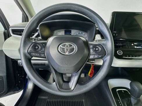 Certified 2025 Toyota Corolla LE FWD image 11