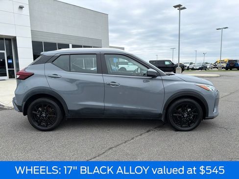 Used 2024 Nissan Kicks SV FWD image 2