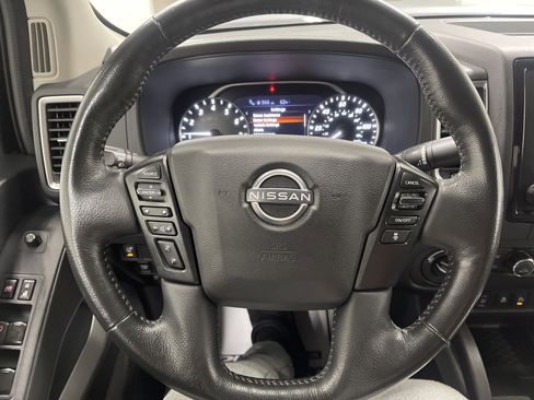 Used 2022 Nissan Frontier SV image 30