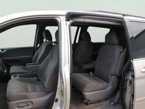 Used 2008 Honda Odyssey EX image 6