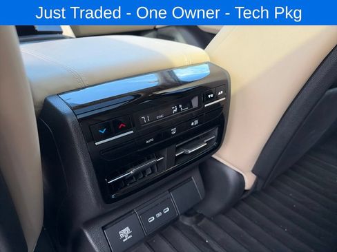 Used 2025 Acura MDX SH-AWD w/ Technology Package image 13