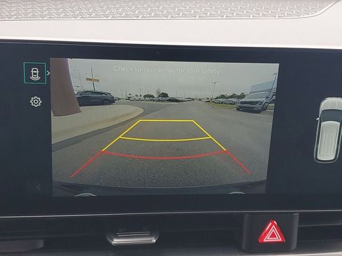 New 2026 Kia Carnival FWD image 16