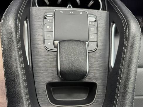 Used 2024 Mercedes-Benz GLE 450 4MATIC image 39