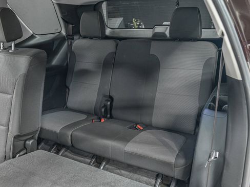 Used 2020 Chevrolet Traverse LT w/ LPO, Floor Liner Package image 30