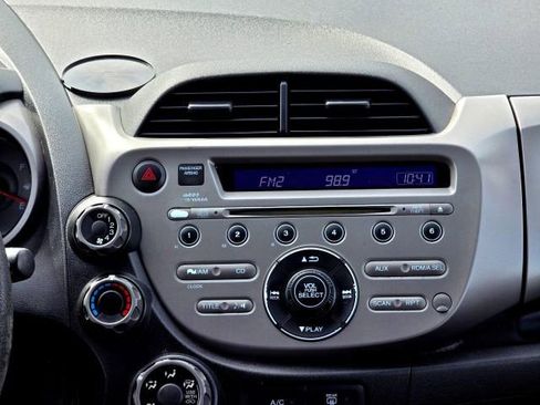 Used 2010 Honda Fit image 18