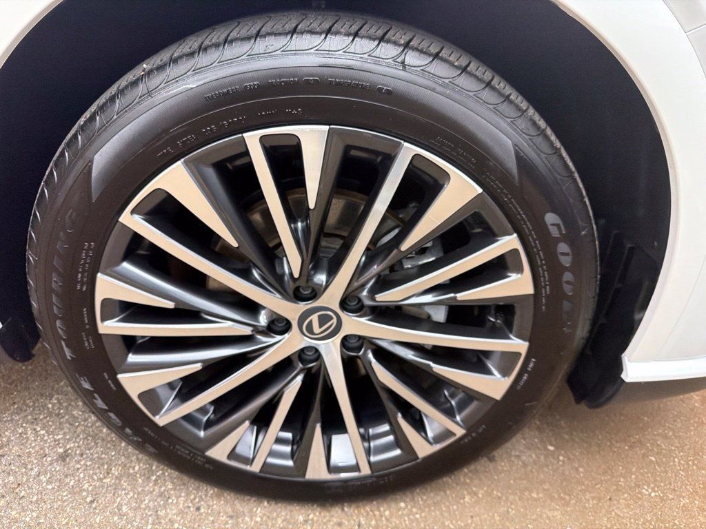 Used 2026 Lexus RX 350 w/ Convenience Package AWD/4WD image 33