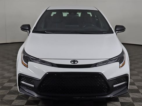 Used 2022 Toyota Corolla SE image 8