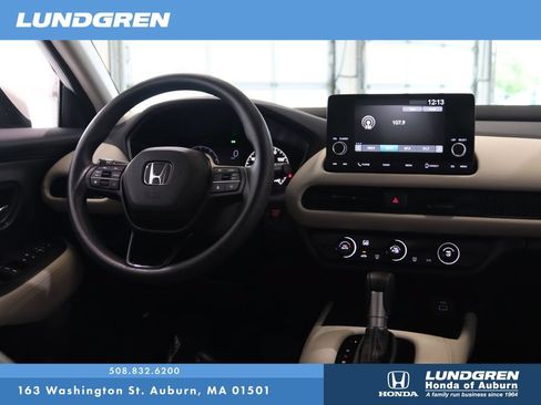 Used 2024 Honda HR-V LX image 5