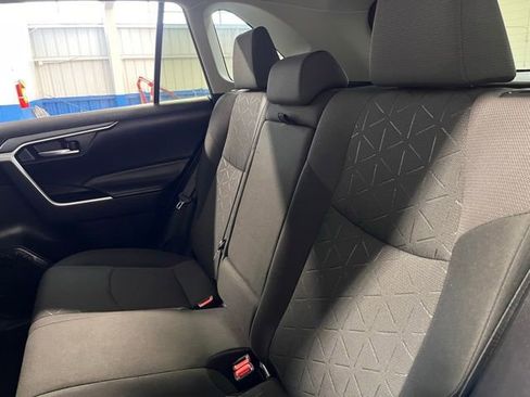 Used 2023 Toyota RAV4 XLE FWD image 17