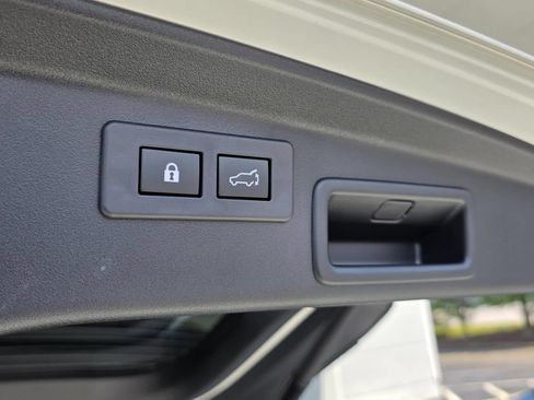 New 2026 Subaru Outback Touring AWD/4WD image 15