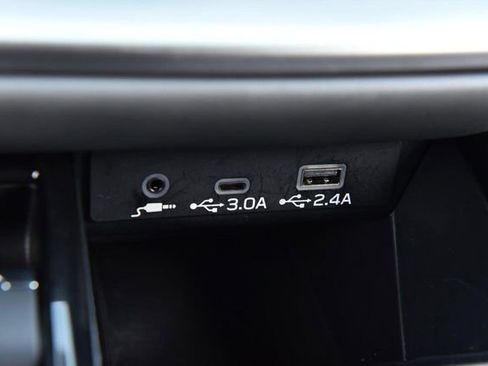 Used 2025 Subaru Outback Onyx Edition image 16