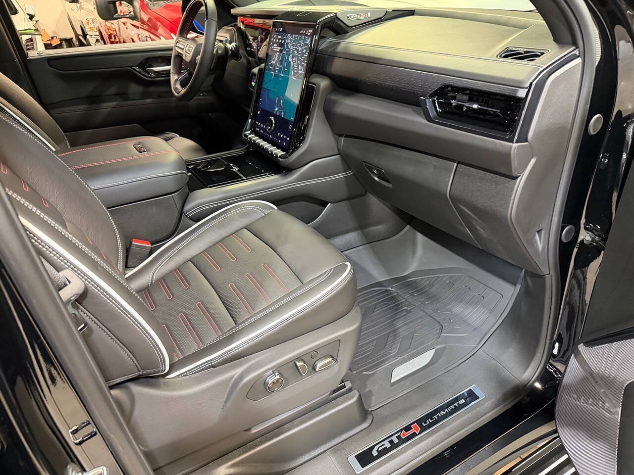 Used 2026 GMC Yukon AT4 Ultimate w/ LPO, Floor Liner Package AWD/4WD image 16