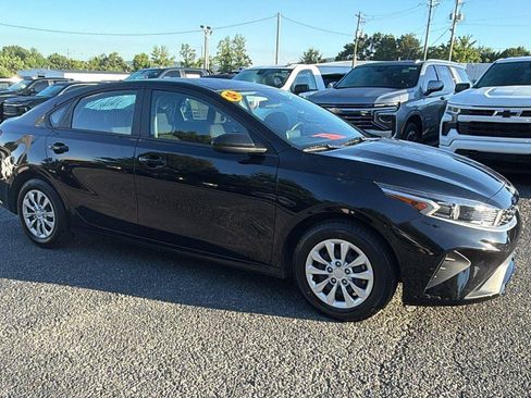 Used 2024 Kia Forte LX FWD image 6