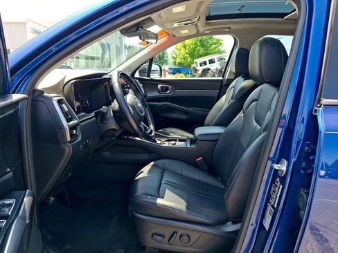 Used 2021 Kia Sorento S w/ Panoramic Sunroof Package FWD image 13