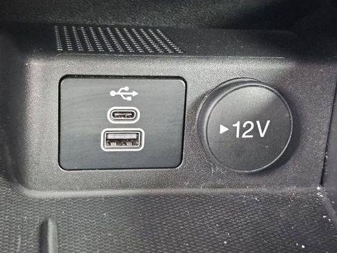 Used 2025 Ford Escape Active AWD/4WD image 14