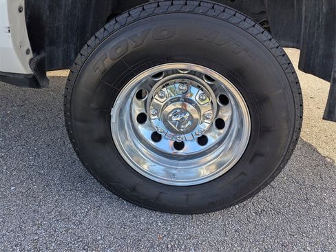 Certified 2022 RAM 3500 Laramie image 17