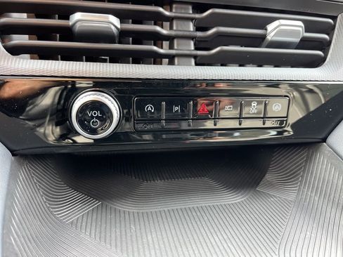 New 2026 Ford Explorer ST-Line w/ ST-Line Street Pack image 10