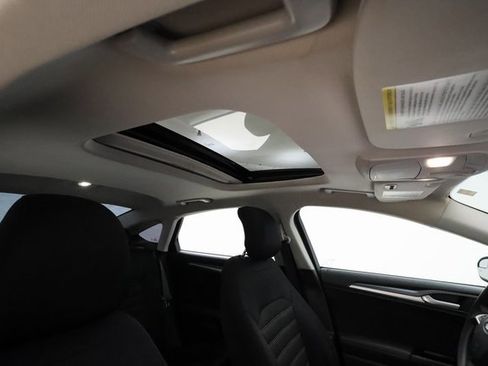 Used 2013 Ford Fusion SE image 23