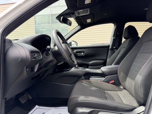 Used 2024 Honda HR-V Sport image 14